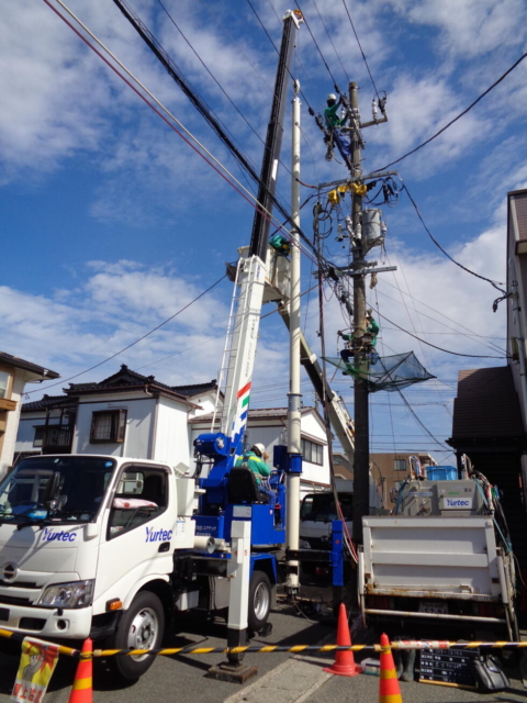 電柱元位置建替工事